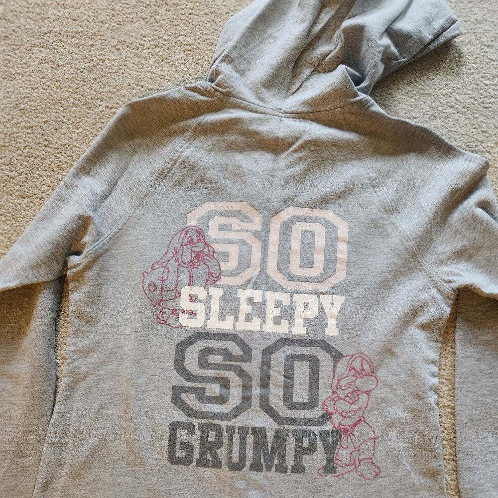 😠 Disney Parks Grumpy Hoodie – Women’s Size Small, Gray, Full Zip 😴